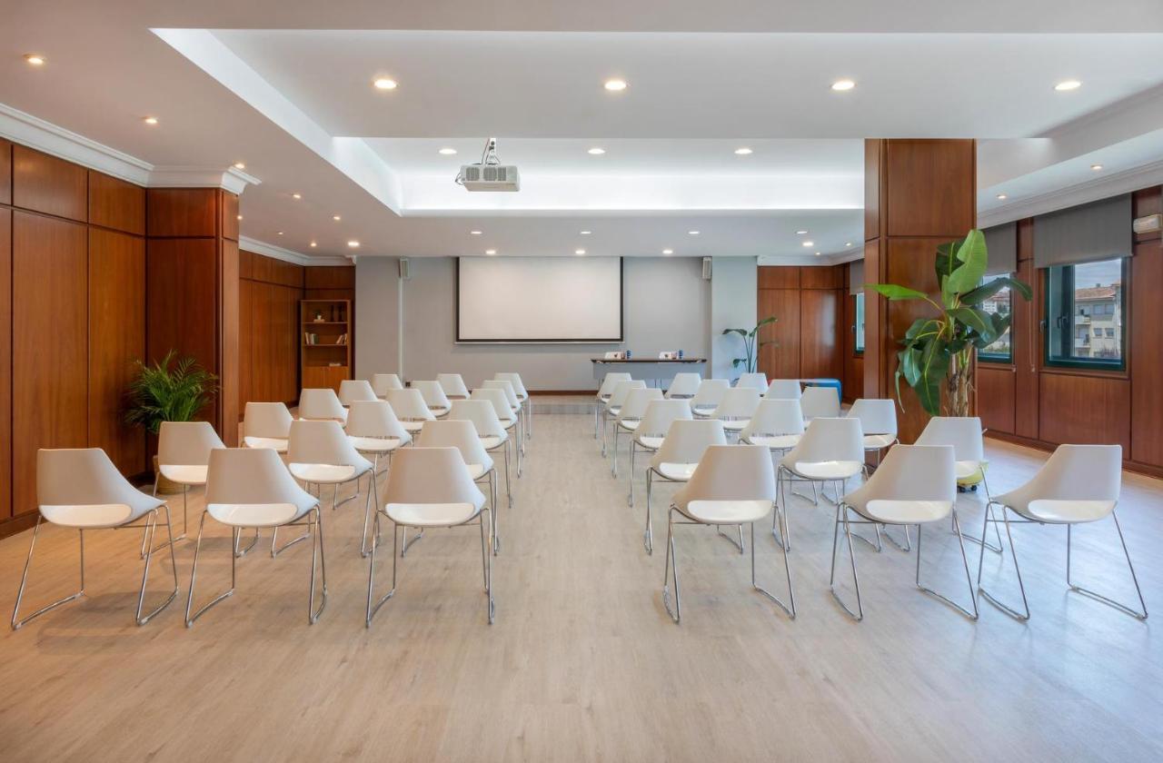 Hotel Santiago Plaza Affiliated By Melia Santiago de Compostela Exterior photo